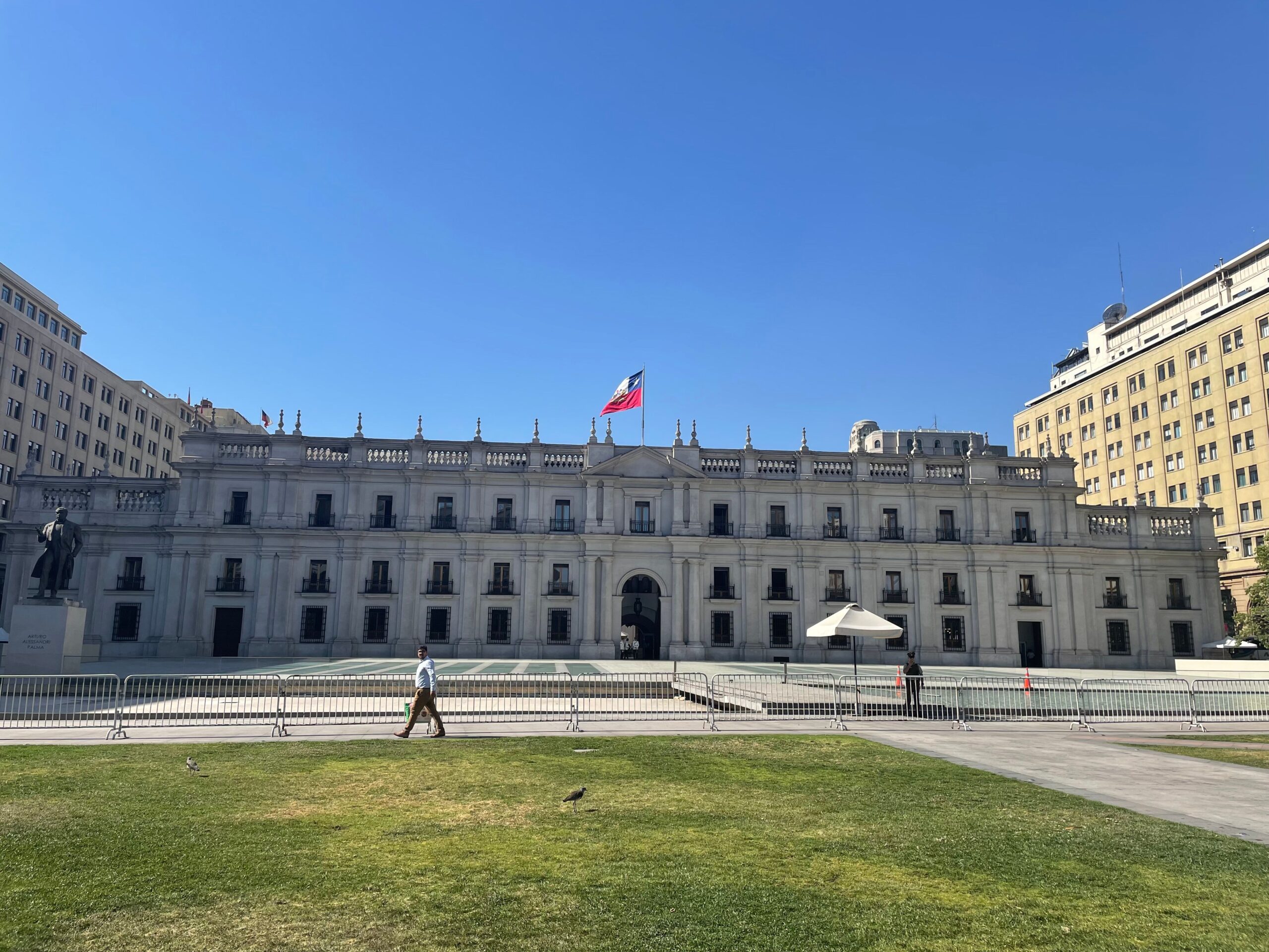 Hospedagem no Chile em 2026 — quanto custa Quarto de hotel moderno em Santiago, Chile, opção de hospedagem para turistas em 2026