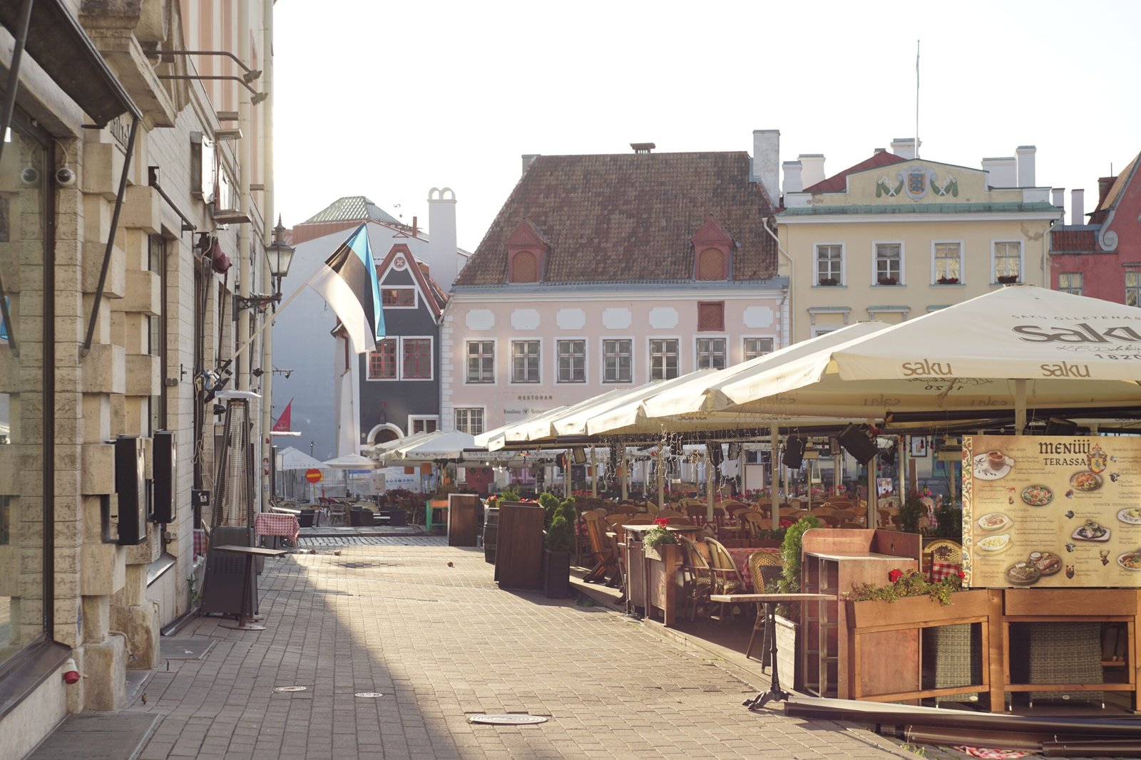 Distrito financeiro de Vilnius, Lituânia Distrito financeiro moderno de Vilnius com prédios de fintechs