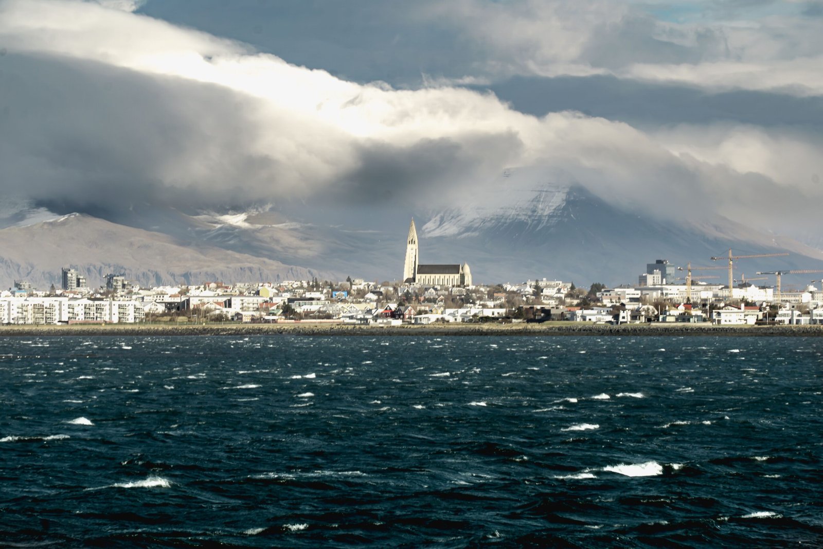 Trabalhar na Islândia: cidades fora de Reykjavík têm vagas e aluguel mais barato