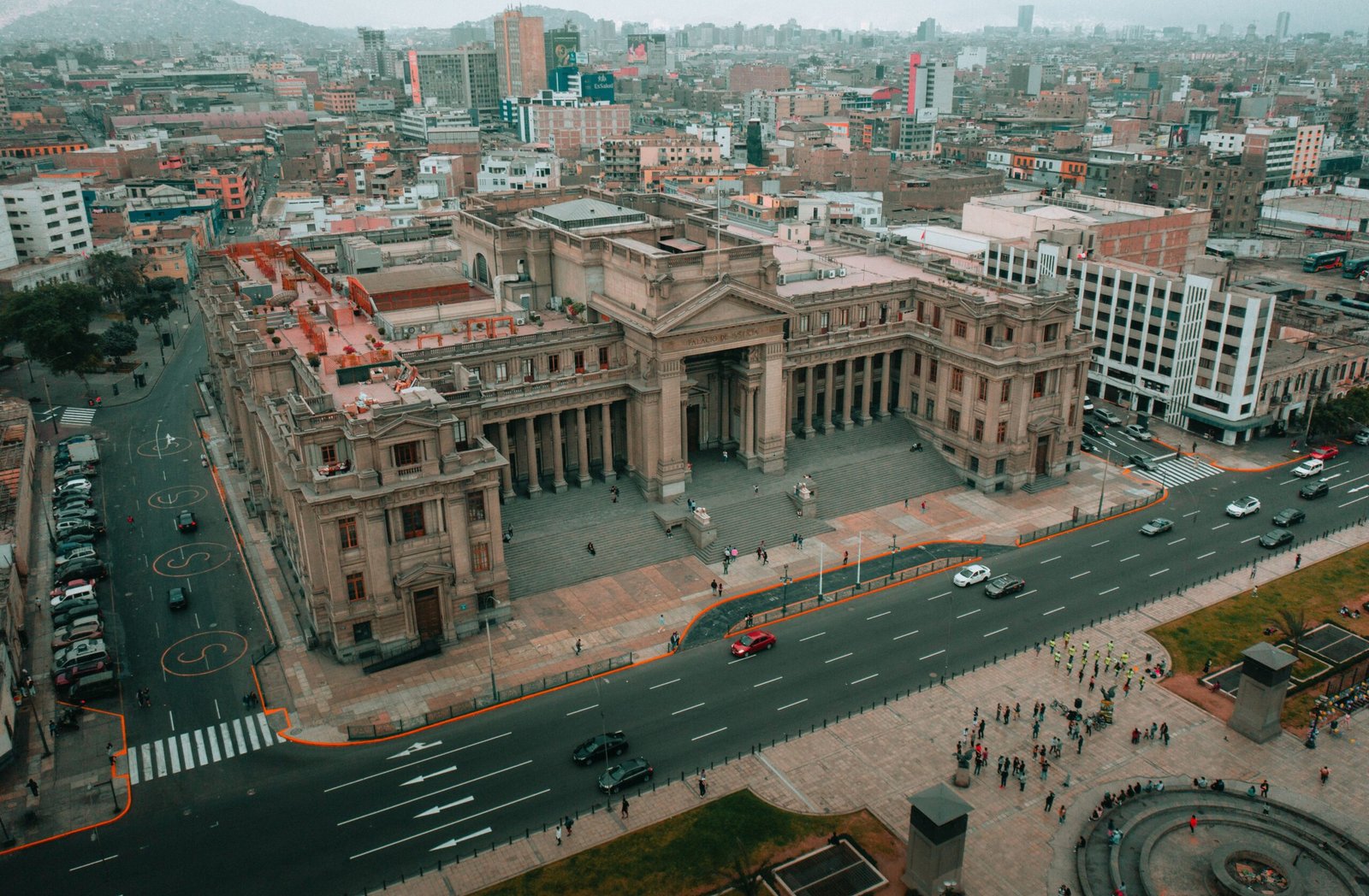 trabalhar em Lima Peru: orla de Miraflores e região financeira