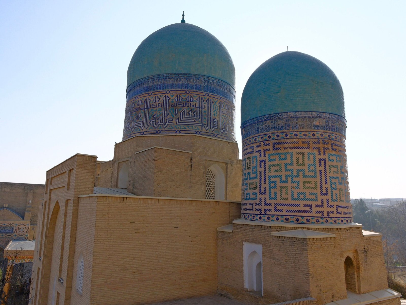 Perspectiva realista sobre o salário mínimo no Uzbequistão e o custo de vida em Tashkent
